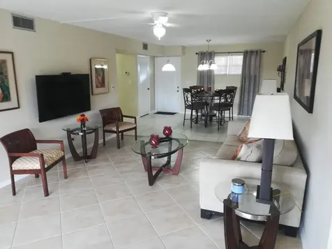 9420 S Hollybrook Lake Drive Pembroke Pines FL 33025
