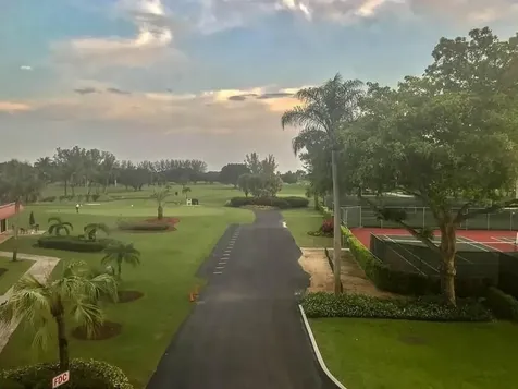 9420 S Hollybrook Lake Drive Pembroke Pines FL 33025