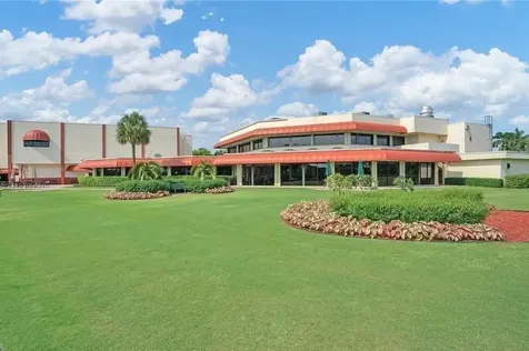 9420 S Hollybrook Lake Drive Pembroke Pines FL 33025