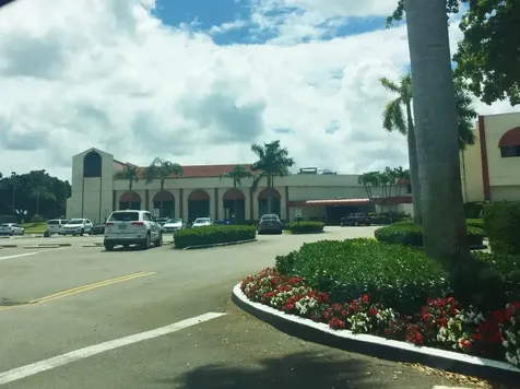 9420 S Hollybrook Lake Drive Pembroke Pines FL 33025