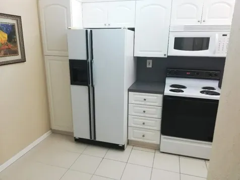 9420 S Hollybrook Lake Drive Pembroke Pines FL 33025