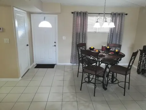 9420 S Hollybrook Lake Drive Pembroke Pines FL 33025