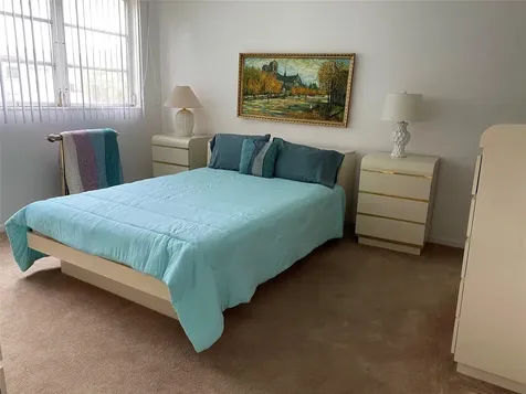 811 S Hollybrook Drive Pembroke Pines FL 33025
