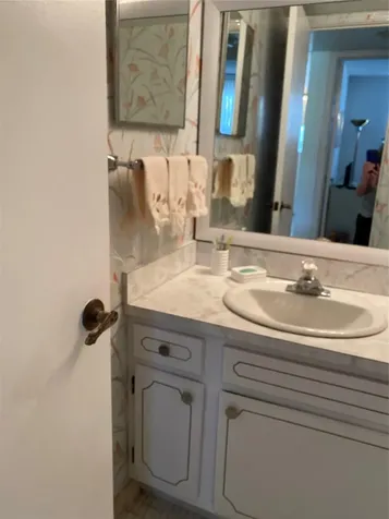 811 S Hollybrook Drive Pembroke Pines FL 33025