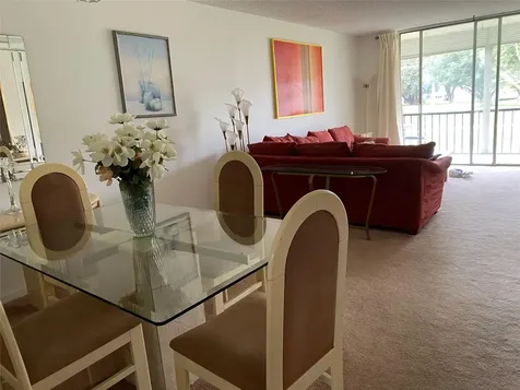 811 S Hollybrook Drive Pembroke Pines FL 33025