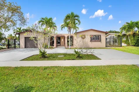 9501 NW 3rd Street Pembroke Pines FL 33024