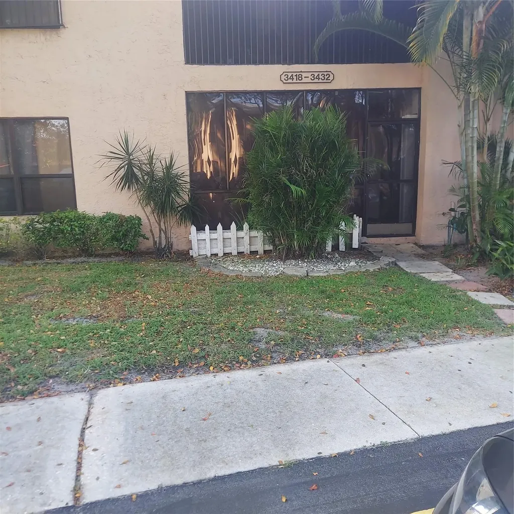 3420 NW 47th Avenue Pompano Beach FL 33063