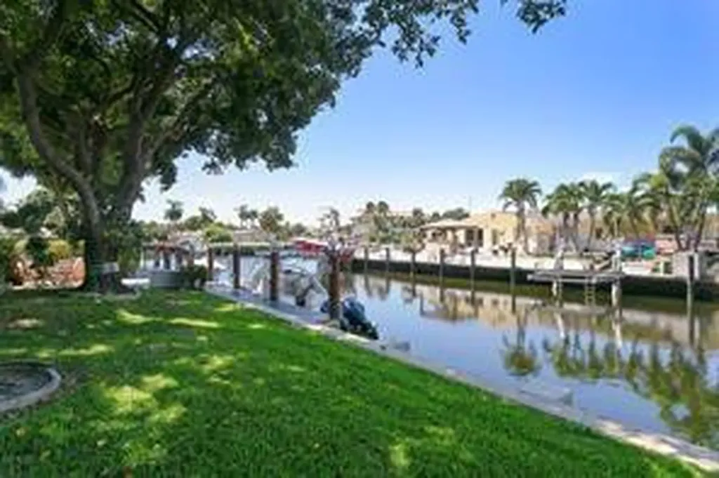 1323 NE 28th Avenue Pompano Beach FL 33062