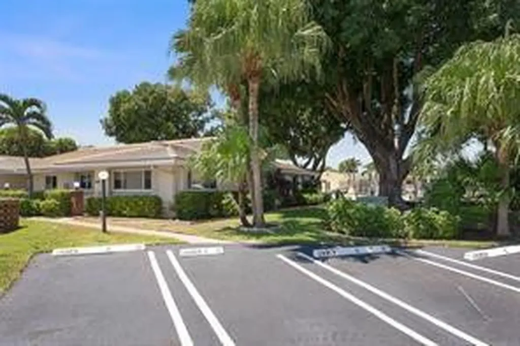 1323 NE 28th Avenue Pompano Beach FL 33062