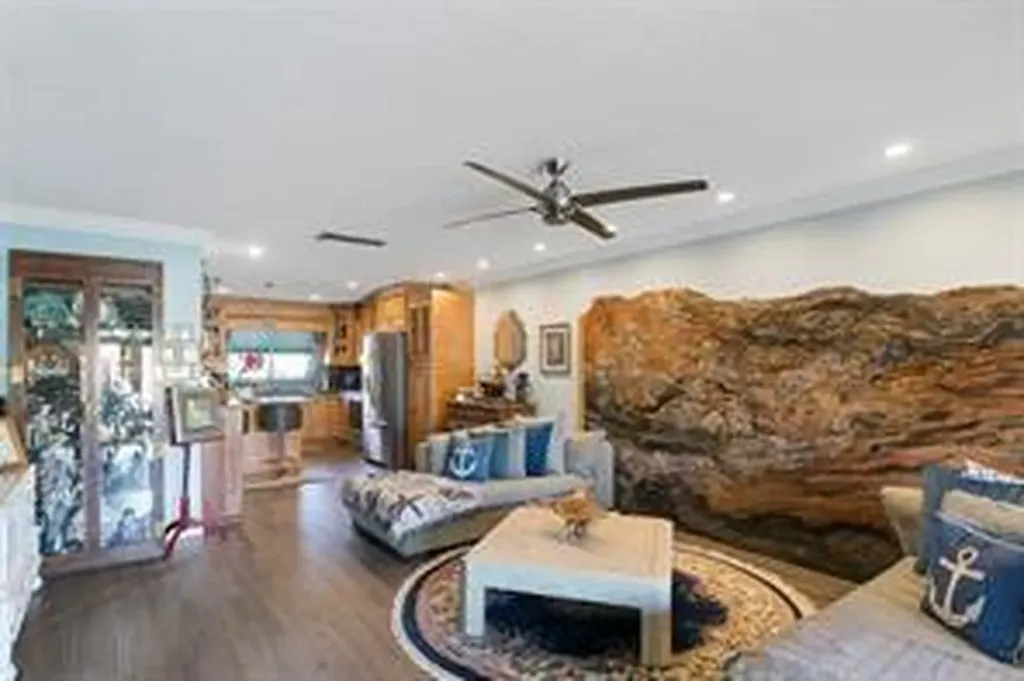1323 NE 28th Avenue Pompano Beach FL 33062