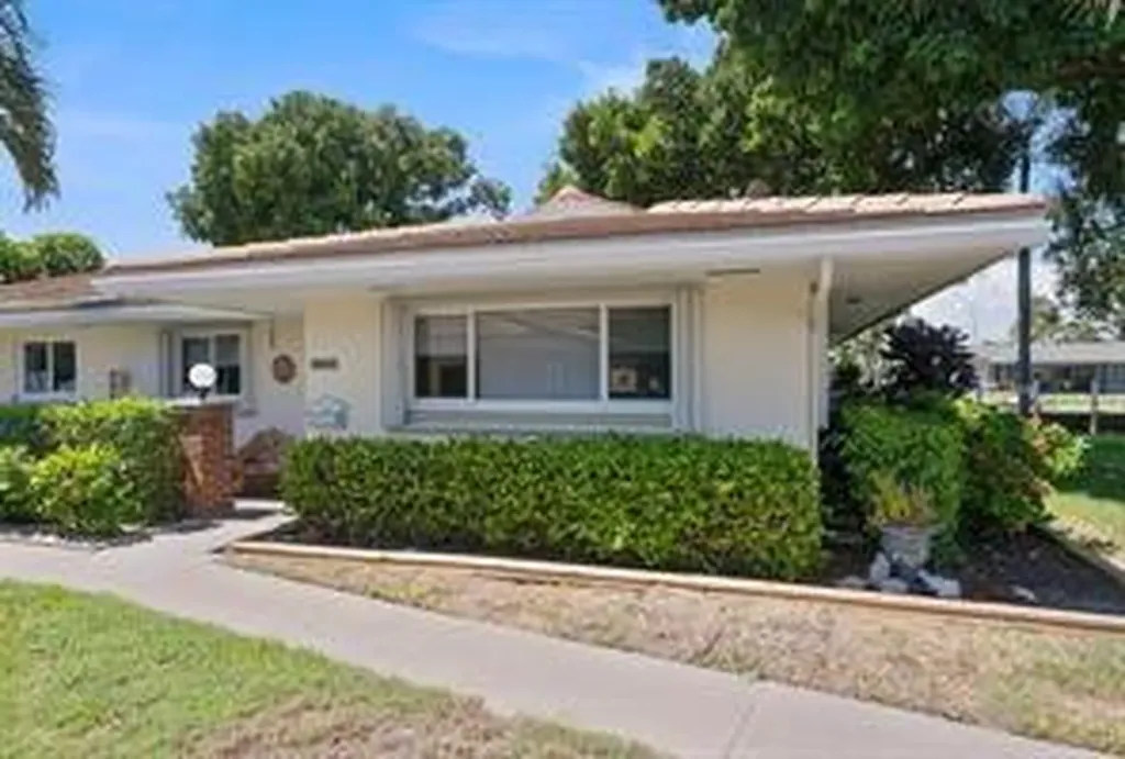 1323 NE 28th Avenue Pompano Beach FL 33062