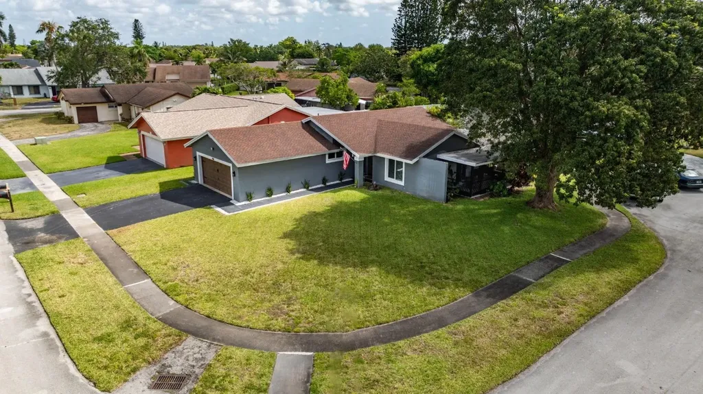 966 SW 56th Avenue Margate FL 33068