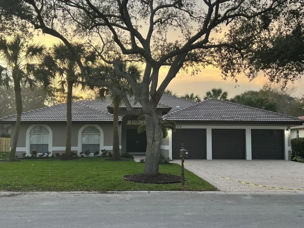 4144 NW 66th Terrace Coral Springs FL 33067