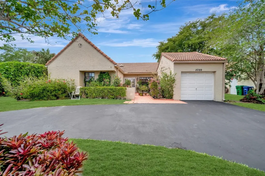 2099 Maplewood Drive Coral Springs FL 33071