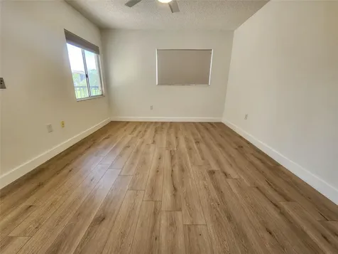 1650 SW 124th Terrace Pembroke Pines FL 33027