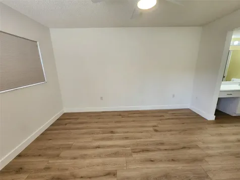 1650 SW 124th Terrace Pembroke Pines FL 33027