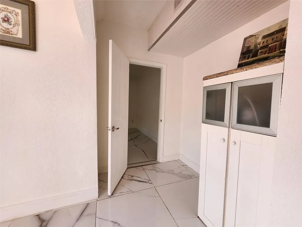 1570 NE 159th Street North Miami Beach FL 33162
