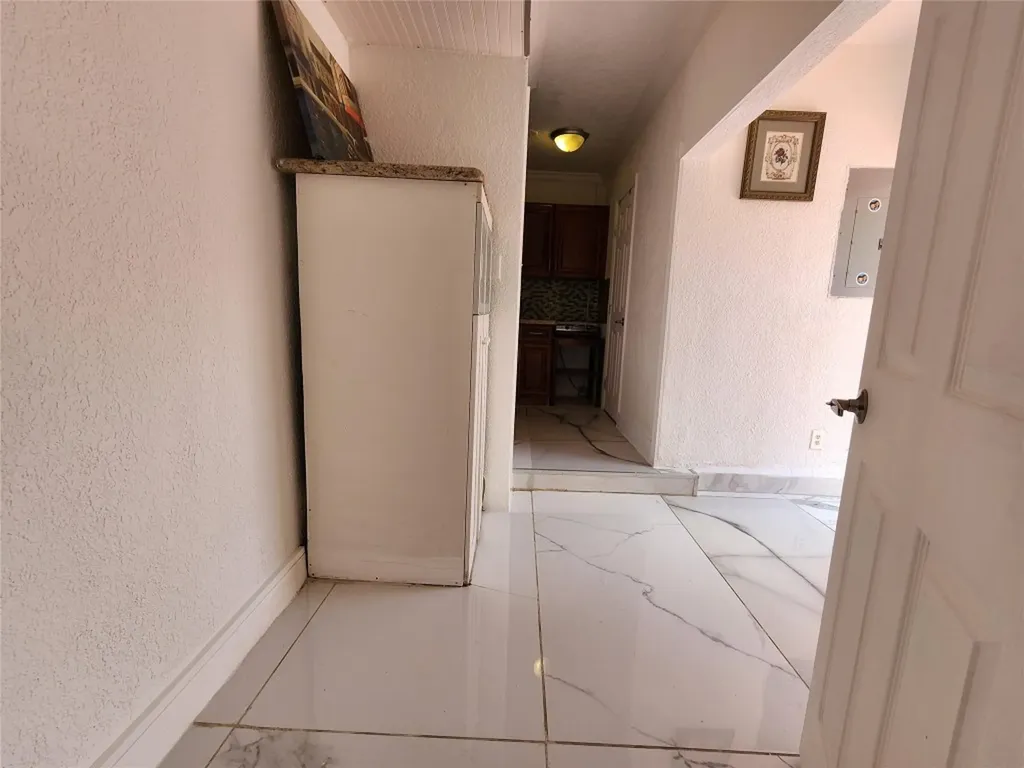 1570 NE 159th Street North Miami Beach FL 33162