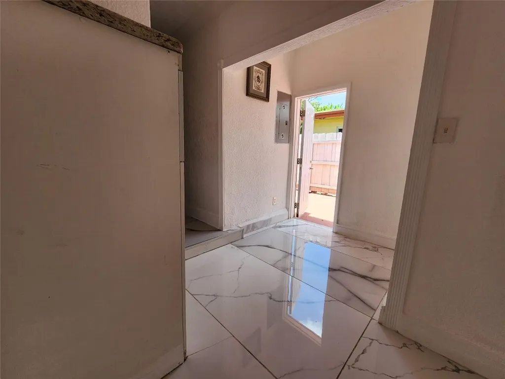 1570 NE 159th Street North Miami Beach FL 33162