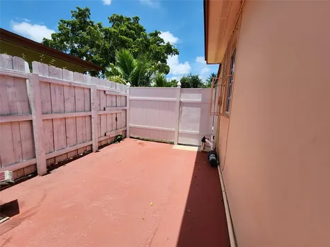 1570 NE 159th Street North Miami Beach FL 33162