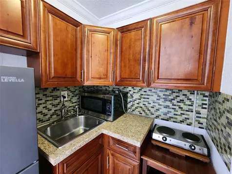 1570 NE 159th Street North Miami Beach FL 33162