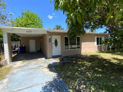 6221 SW 16th Street Pompano Beach FL 33068