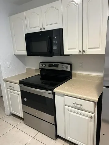 2952 NW 55th Avenue Lauderhill FL 33313