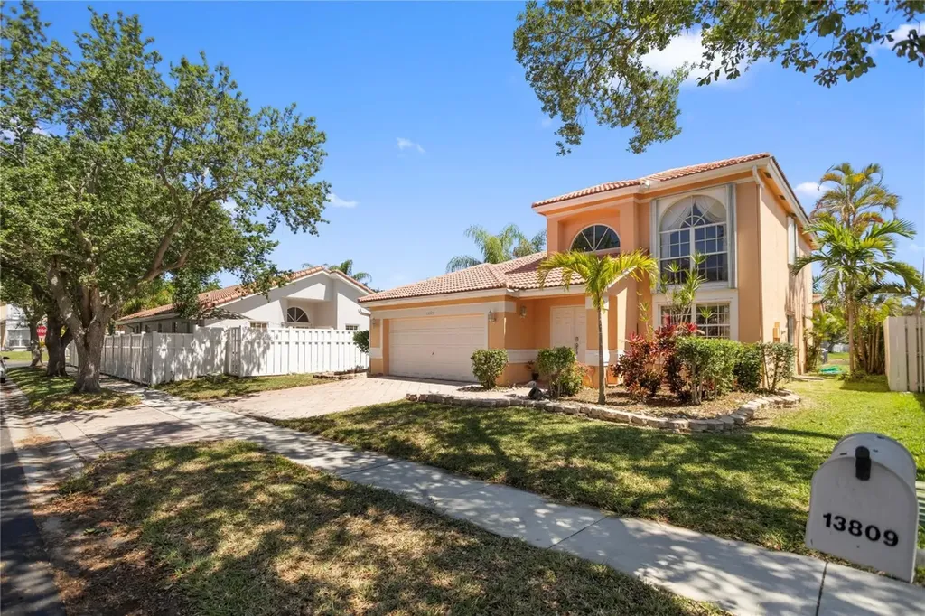 13809 NW 22nd Place Sunrise FL 33323