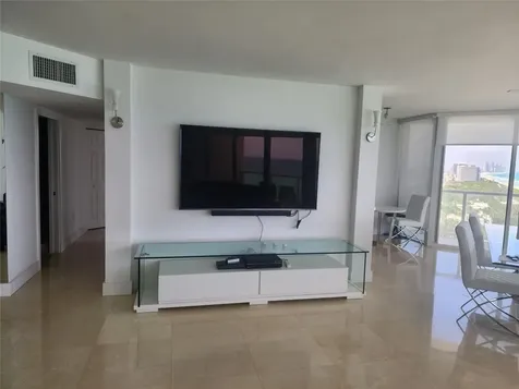 7330 Ocean Terrace Miami Beach FL 33141