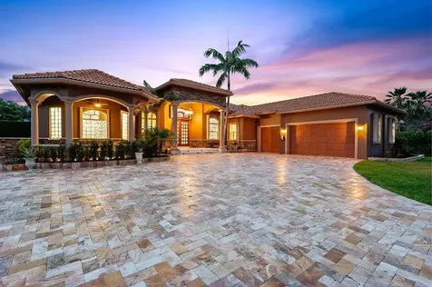 871 NW 115th Avenue Plantation FL 33325