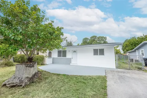 1921 SW 66th Avenue North Lauderdale FL 33068