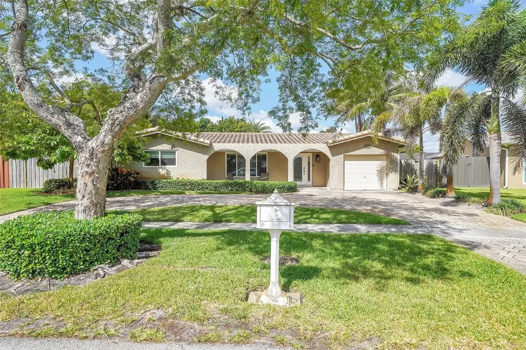 5089 SW 103rd Avenue Cooper City FL 33328