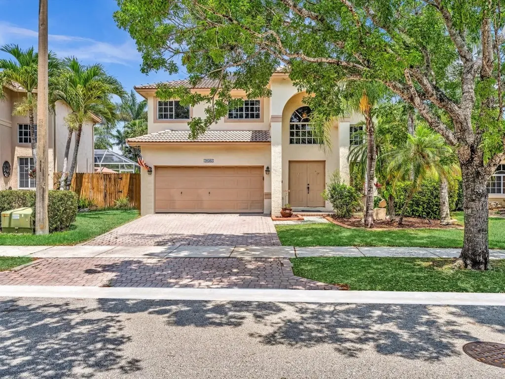 20567 SW 1st Street Pembroke Pines FL 33029
