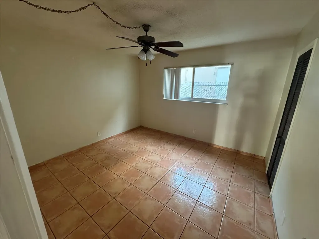 1814 E Oakland Park Boulevard Fort Lauderdale FL 33306