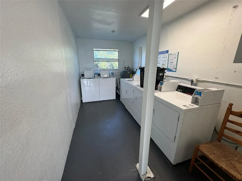 1814 E Oakland Park Boulevard Fort Lauderdale FL 33306