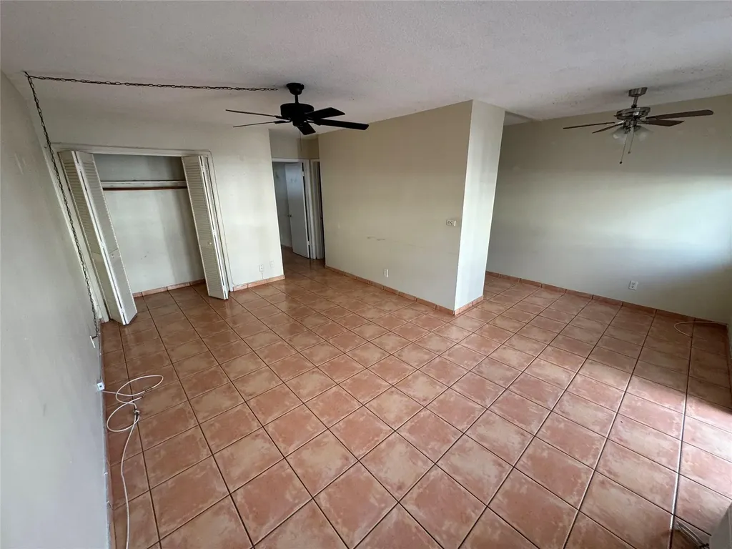 1814 E Oakland Park Boulevard Fort Lauderdale FL 33306