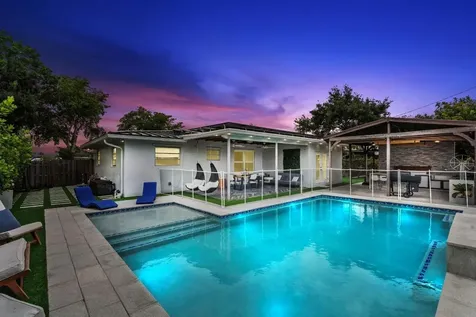 741 SW 71st Terrace Pembroke Pines FL 33023