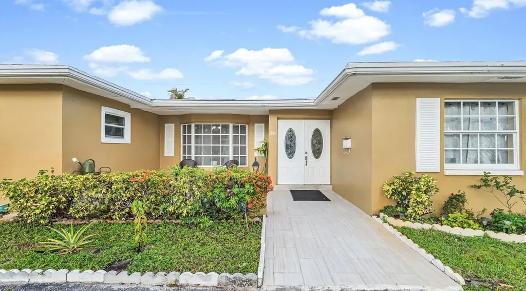 2180 NW 32nd Terrace Lauderdale Lakes FL 33311