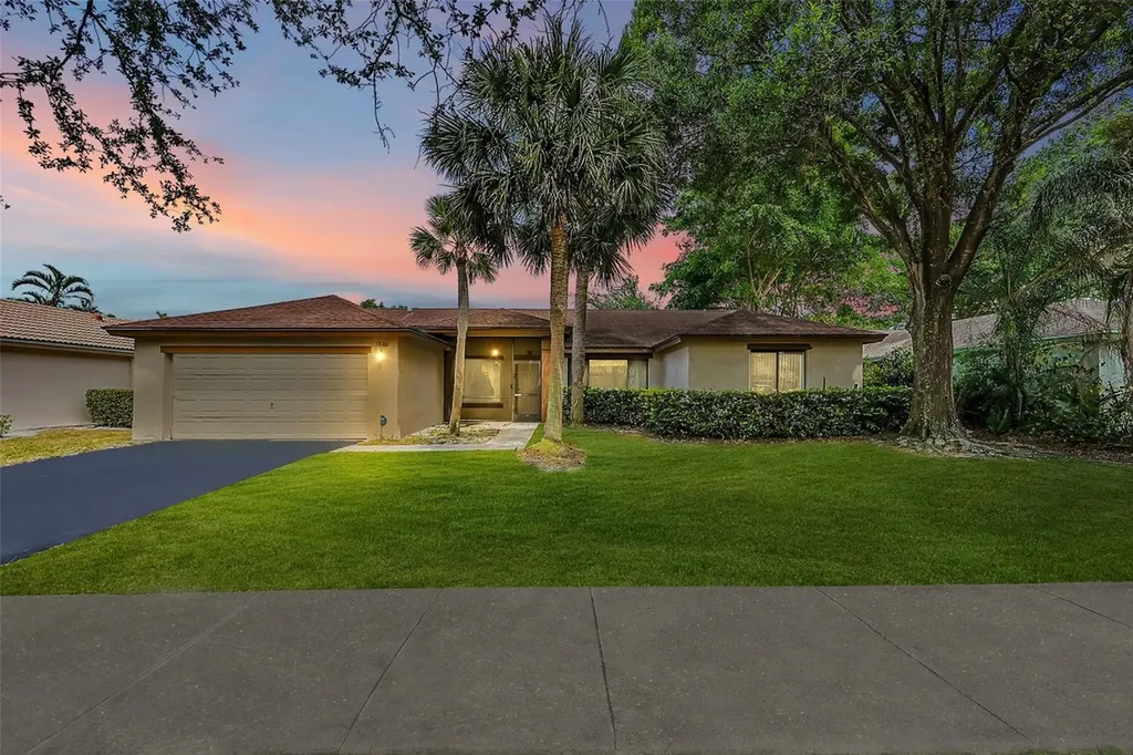 5542 NW 41st Avenue Coconut Creek FL 33073