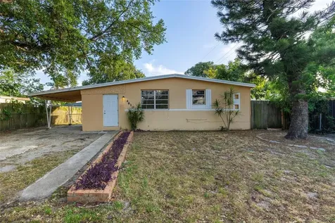 4610 SW 36th Street West Park FL 33023