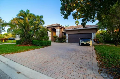 563 NW 120th Drive Coral Springs FL 33071