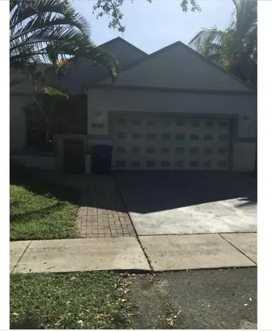 1140 SW 85th Terrace Pembroke Pines FL 33025