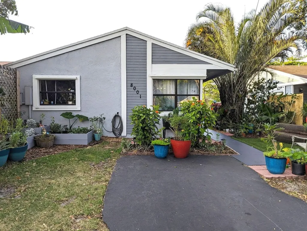 8001 NW 41st Court Sunrise FL 33351