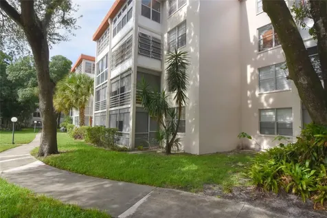2601 NW 48th Terrace Lauderdale Lakes FL 33313
