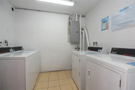 2601 NW 48th Terrace Lauderdale Lakes FL 33313