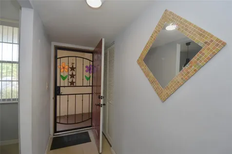 2601 NW 48th Terrace Lauderdale Lakes FL 33313