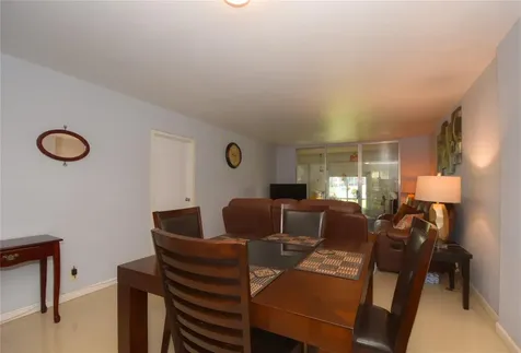 2601 NW 48th Terrace Lauderdale Lakes FL 33313