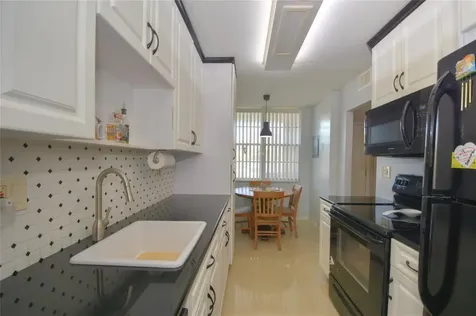 2601 NW 48th Terrace Lauderdale Lakes FL 33313