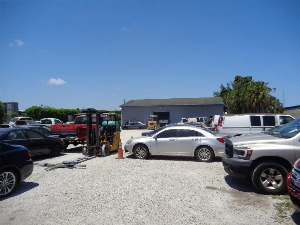 3300 Burris Road Davie FL 33314