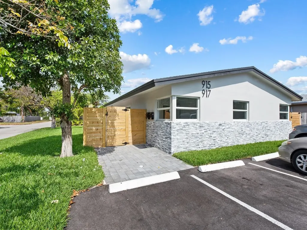 917 NE 9th Street Pompano Beach FL 33060